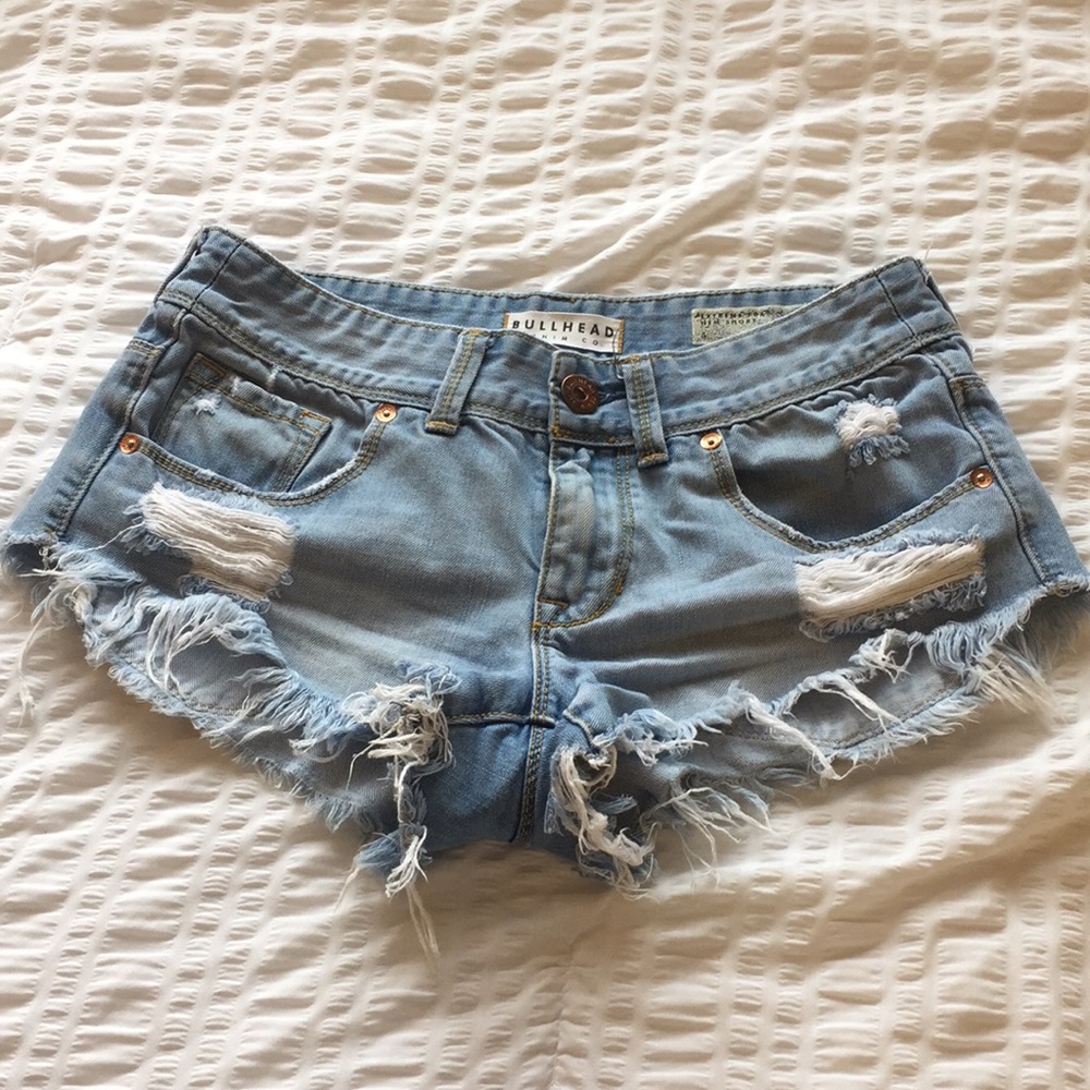 Pacsun Light Wash Short Shorts‼️